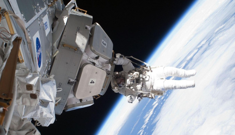 V Brně testují triko měřící hladinu stresu u astronautů. Brzy vyrazí do vesmíru