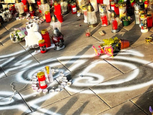 Policie zadala u vraždy prodavaček v Hradci znalecké posudky, toxikologii již má
