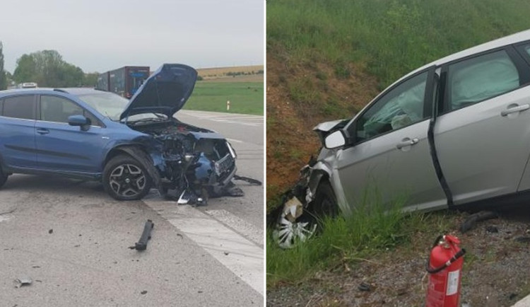 Šestašedesátiletá řidička nedala přednost v jízdě. Škoda je čtvrt milionu