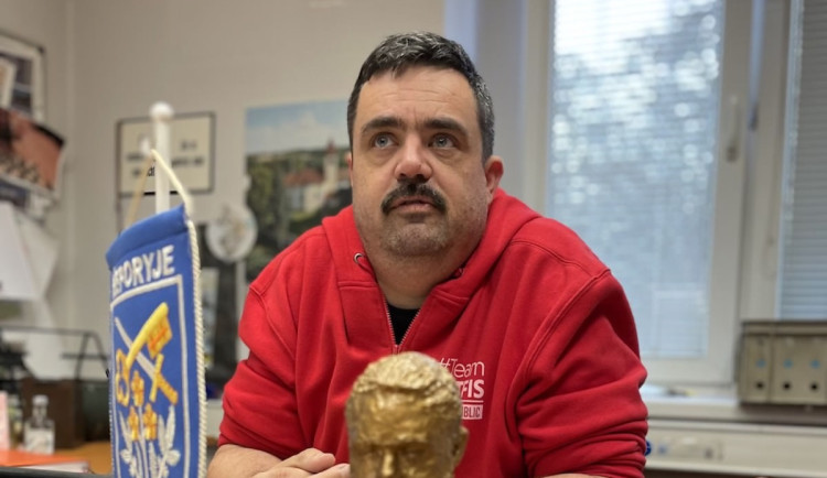 Soud poslal starostu Novotného do vězení, v podmínce páchal přestupky