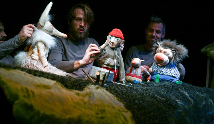 Naivní divadlo uvede v sobotu poslední premiéru této sezóny, hru Akce Rosomák