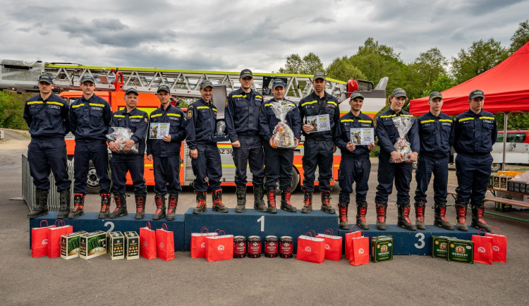 Nejlepší ve vyprošťování jsou v kraji profíci z Jablonce a dobráci z České Lípy