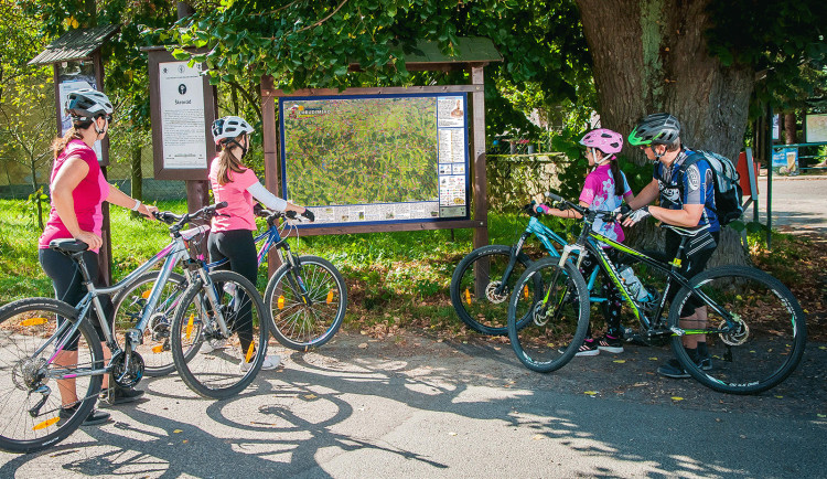 Děti budou malovat cyklomapu Karlovarska pro děti, nabídne virtuální realitu