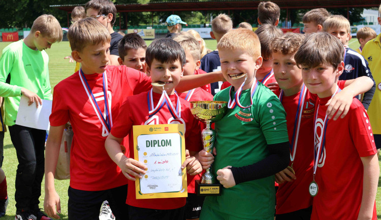 Pardubické krajské finále McDonald's Cupu ovládly školy z Chrudimi, Svitav a Blatnice