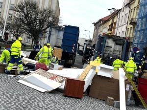 Ve Dvoře Králové se můžete jednoduše zbavit starého nábytku, elektra a dalšího odpadu