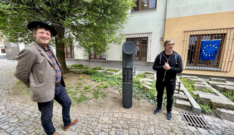 Jihlava má Poesiomat. Investice stejně důležitá jako stadion, glosuje Jiří Havelka