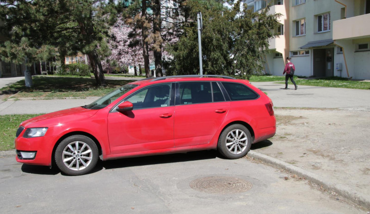 Policie hledá svědky loupežného přepadení na Českobudějovicku