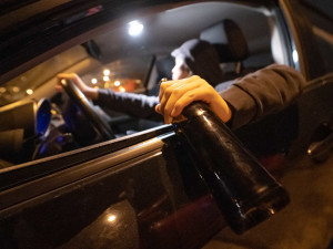 Po šesti pivech sedl za volant. Teď může na rok do vězení