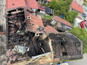 Jeden výjezd, dva požáry, hasiči v Polici nad Metují měli napilno