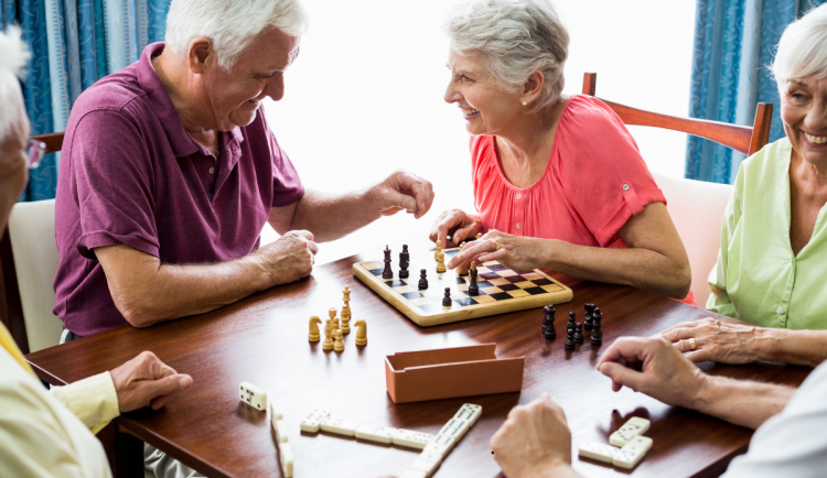 Nový Bydžov staví moderní domov pro seniory z regionu. Začne fungovat příští rok