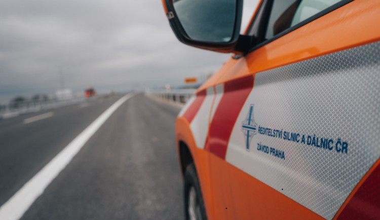ŘSD pozastavilo stavbu 300 metrů D11 k hranicím kvůli přírodní radioaktivitě