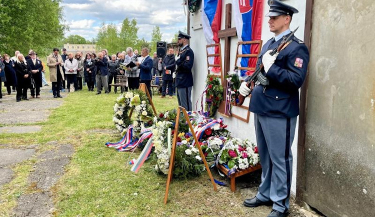Vzpomínka na Jáchymovské peklo. Uctění památky vězňů pokračuje i dnes