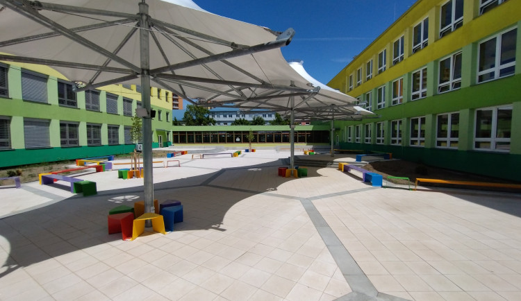 Kubatovka má nové atrium, umožní pořádat venkovní hodiny i akce pod širým nebem