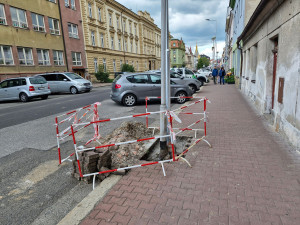 Jičín modernizuje veřejné osvětlení: polovina lamp už svítí úsporně