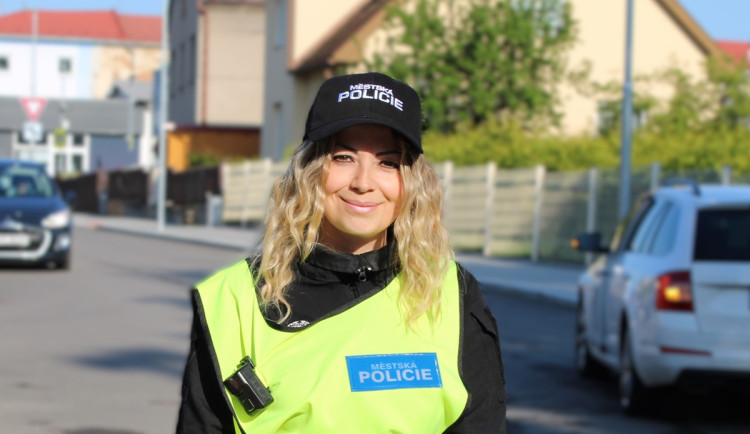 V Humpolci už funguje městská policie, na pořádek ve městě dohlíží žena