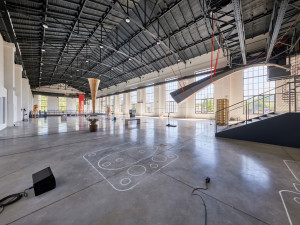 Staré zdi ožily uměním. Hlavní cenu za architekturu získalo EPO1 z Trutnova