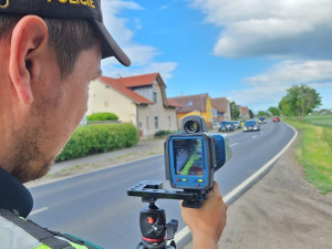 Řidiči opět porušili pravidla. Rychlost i alkohol na prvním místě