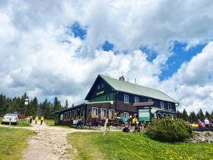 Kuchyně, hotely, infocentra: Turistická sezóna spustila nábor dalších pracovních posil