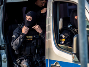 Za půl kila pervitinu dostal hradecký dealer skoro půl milionu, teď mu hrozí deset let