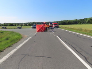 Tragická nehoda u Chlumce nad Cidlinou. O život přišel motorkář