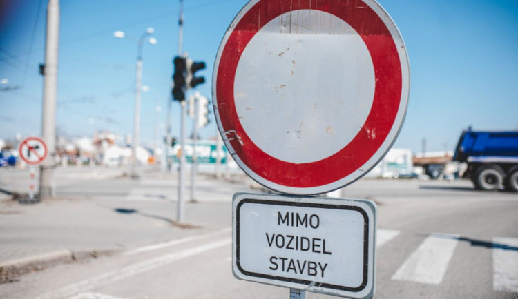 U hradeckého ČKD mají řidiči ve směru na Jaroměř stopku, několik měsíců neprojedou