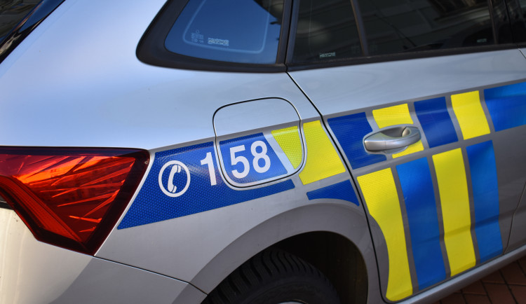 Spěchám do lékárny, řekl řidič v Opavě, který městem proletěl rychlostí 116 km/h