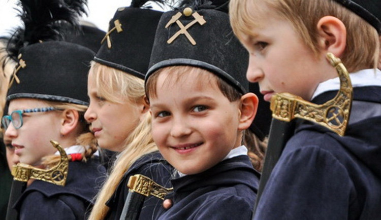 Kulturní tipy: Víkend nabídne Havíření, Kovadliny, Multikáry i koncert Ewy Farné