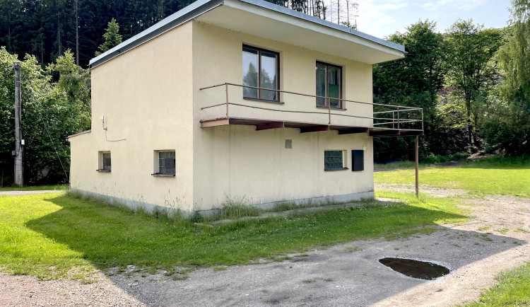 Trutnov začíná s výstavbou nových kabin na fotbalovém stadionu v Libči