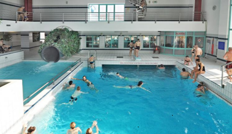 Krytý bazén v Hradci Králové bude od poloviny července tři týdny uzavřený