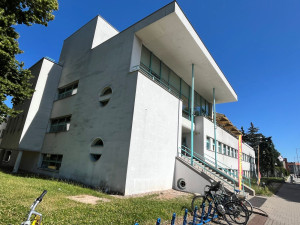 Plavecká padesátka bude v Hradci Králové od zítřka na dva týdny zavřená