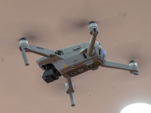 Hradecká dronová show se ruší kvůli počasí. Konat se bude na konci prázdnin
