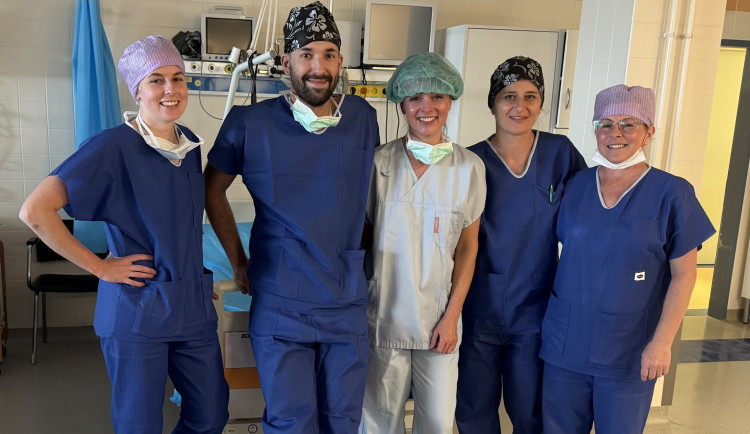 Jihlavská nemocnice nabízí pacientkám moderní, šetrný a ambulantní zákrok