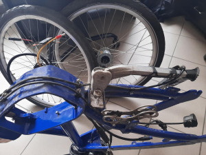 Muž odvezl kradené elektrokolo z Hradce do Borohrádku. Tam ho rozebral na náhradní díly