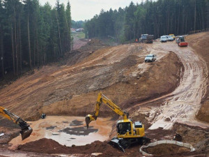 OBRAZEM: Stavba obchvatu Náchoda pokračuje rychlým tempem. Tunel začne vznikat na podzim