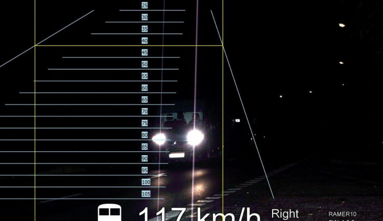 Cizinec se proháněl obcí více než stokilometrovou rychlostí. S přestupkem nesouhlasil