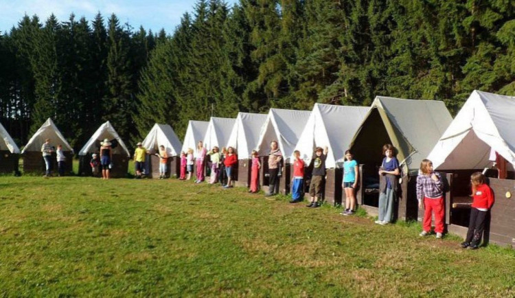 Každý třetí tábor už navštívila v Hradeckém kraji hygiena, zatím žádný nezavřela