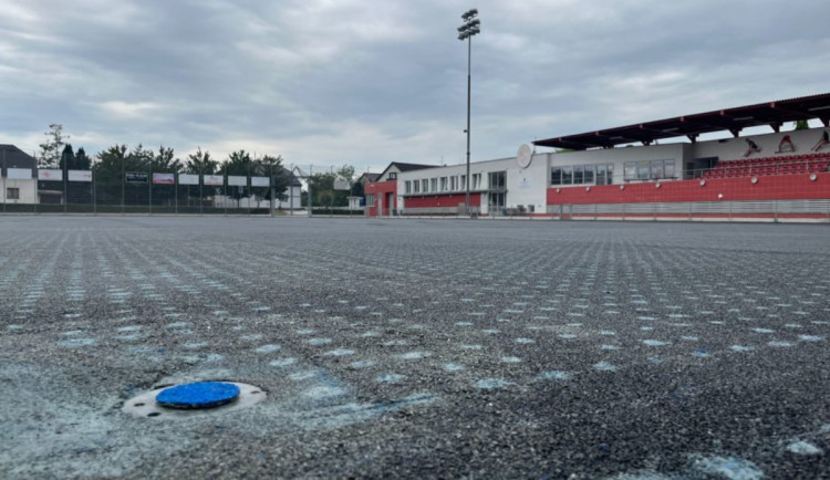 Hradec přes léto modernizuje sportoviště. Opravy vyjdou na 15 milionů korun