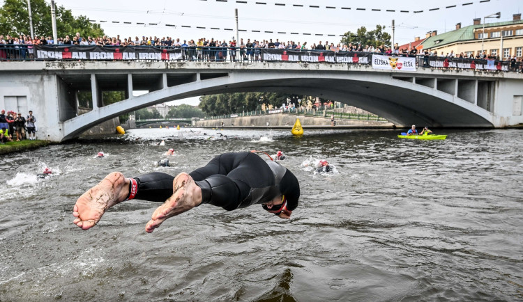 IRONMAN v Hradci je vyprodaný. Na start se postaví rekordních 2 800 závodníků