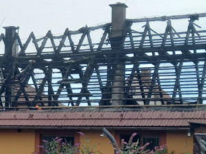 Na letošní léto nebude v dobrém vzpomínat rodina z Kopidlna, její dům pohltily plameny