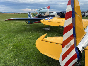 Na letišti v Jaroměři se srazila dvě letadla. Škoda se odhaduje téměř na milion