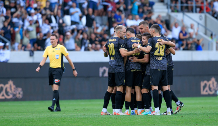 Vstup většinového akcionáře do FC Hradec Králové by dle primátory mohl být letos