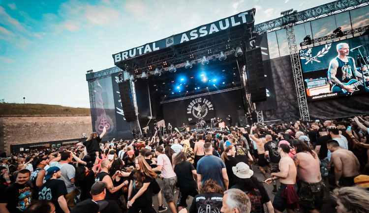 Festival BrutalAssault patřil k těm klidnějším. Policie řešila hlavně krádeže