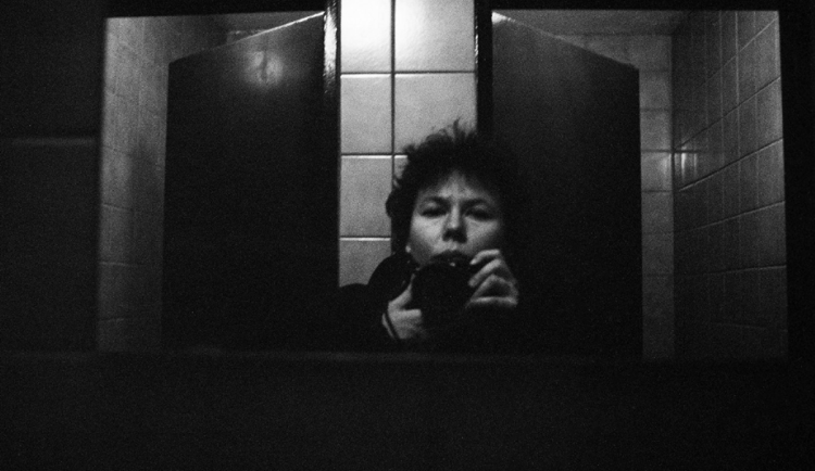 O filmového Oscara zabojuje dokument o fotografce, která mimo jiné vyučuje na plzeňské Sutnarce