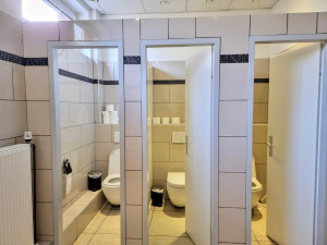 WC v Tylově ulici ve Dvoře Králové opět v provozu po vandalském poškození