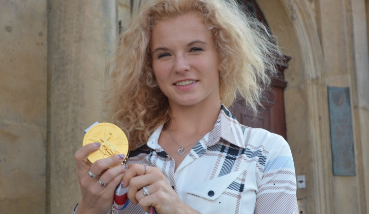 Hradec Králové plánuje udělit čestná občanství Zuzaně Navarové a Kateřině Siniakové