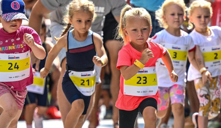 Víkend v Hradci exploduje sportem, jídlem a hudbou: DEN NA LABI je tady