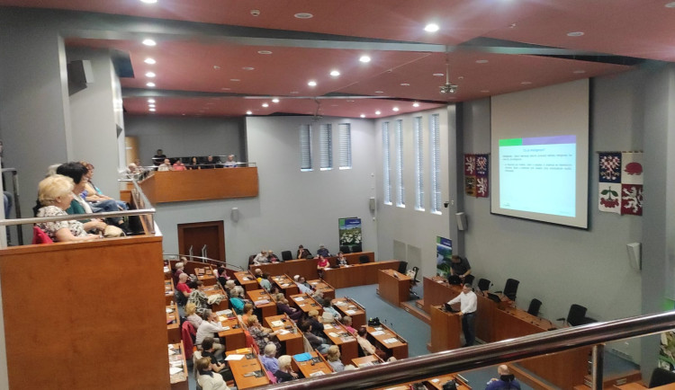 Spolek Nebojte se policie pomáhá seniorům. Název schvaloval policejní prezident