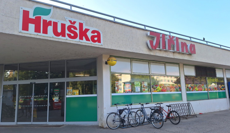 Jiřina má jít k zemi nejdříve v roce 2027. Nahradí ji nejen bytovky s parkováním