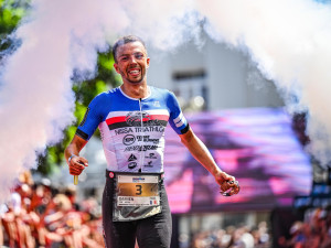 Železná euforie v Hradci: Ironman pobláznil tisíce fanoušků i závodníků