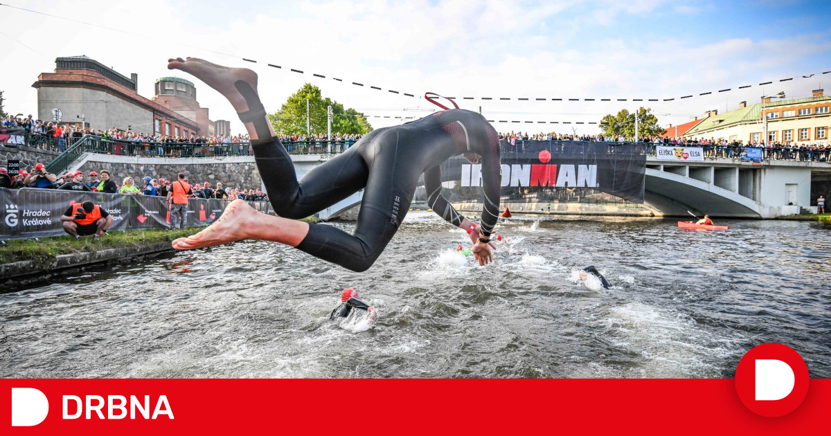 Ironman crazy thousands of fans and competitors